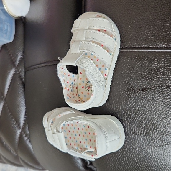 sandals - Picture 2 of 3